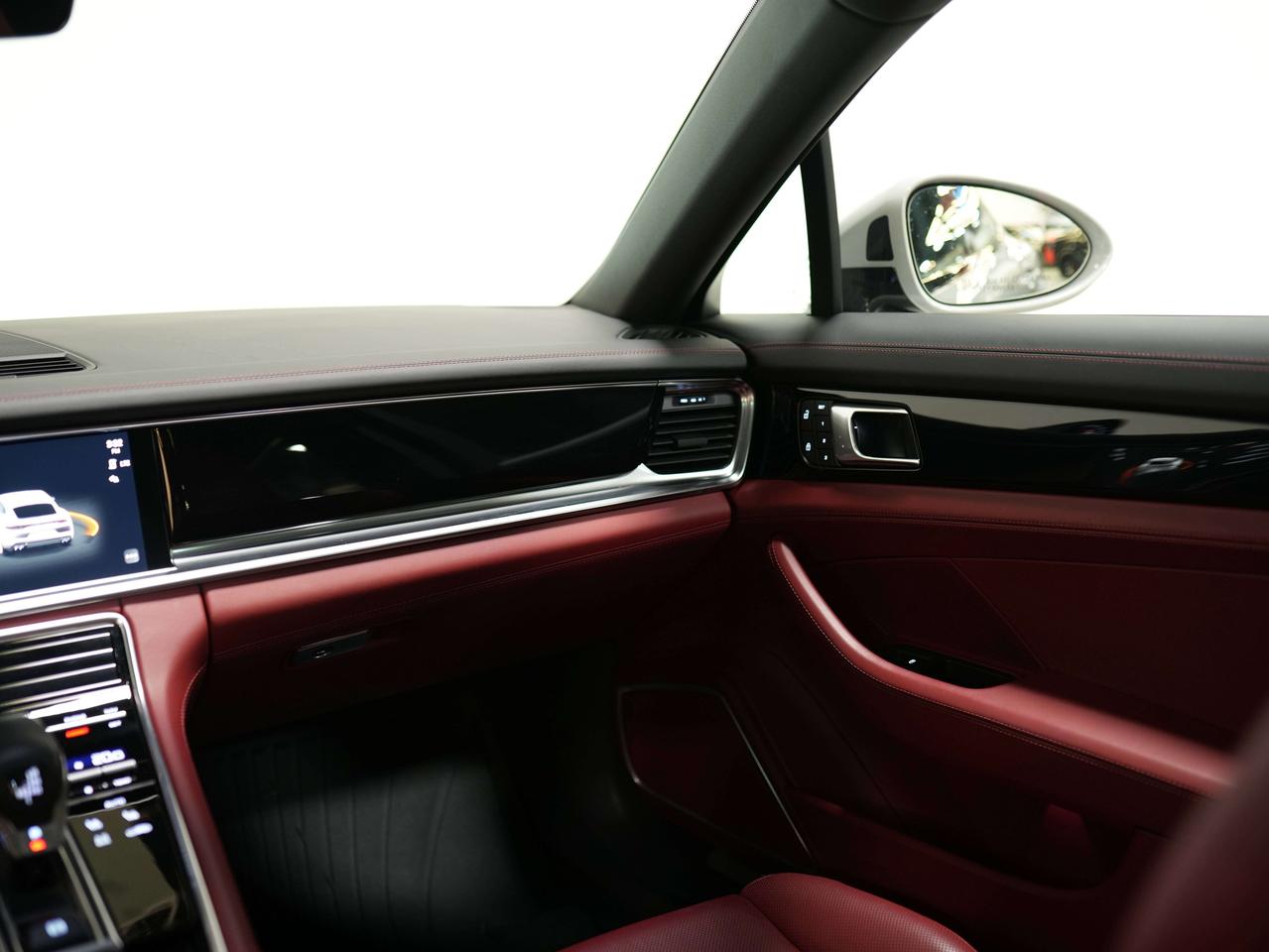 2023 Porsche Panamera 4 | PREMIUM | PANO | 20 IN Photo
