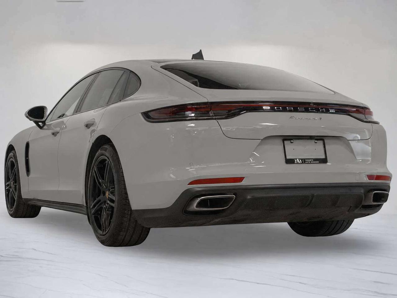 2023 Porsche Panamera 4 | PREMIUM | PANO | 20 IN Photo