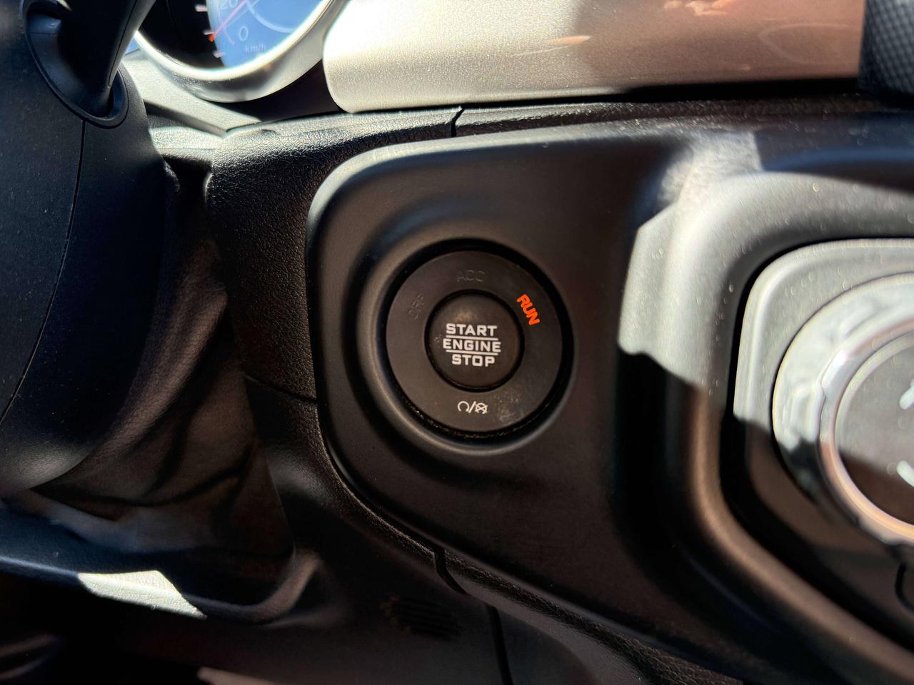 2020 Jeep Wrangler Sahara | NAVIGATION | REMOTE START | Photo