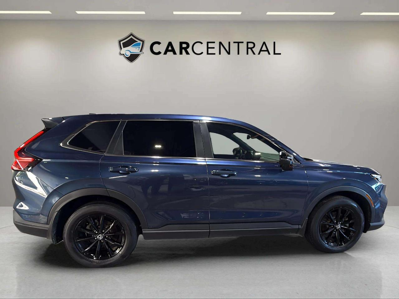 2025 Honda CR-V EX-L HYBRID| CLEAN CARFAX| AWD| LEATHER| MOONROOF Photo