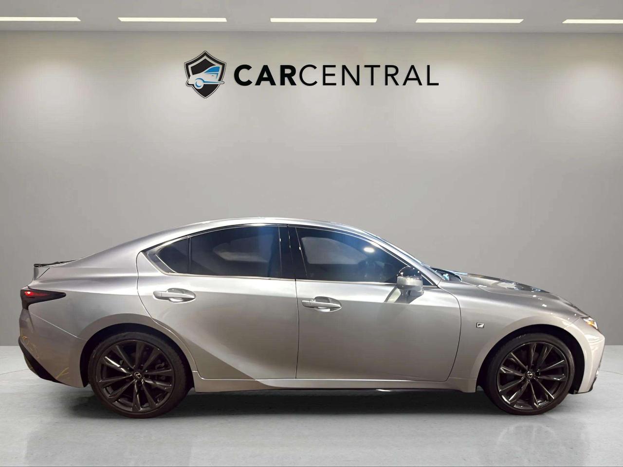 2023 Lexus IS IS 300| AWD| F2 SPORT | LEATHER| SUNROOF| BSW Photo