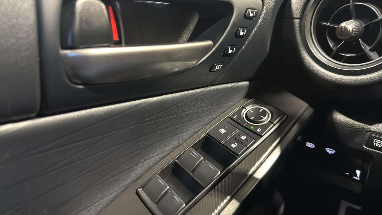 2023 Lexus IS IS 300| AWD| F2 SPORT | LEATHER| SUNROOF| BSW Photo