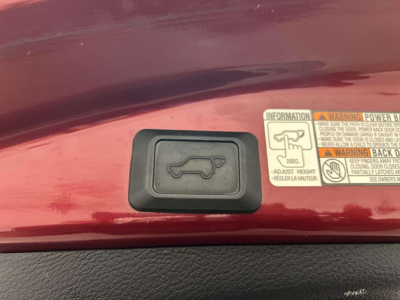 2018 Toyota RAV4 XLE AWD | SUNROOF | HTD SEATS | ALLOYS | CRUISE Photo