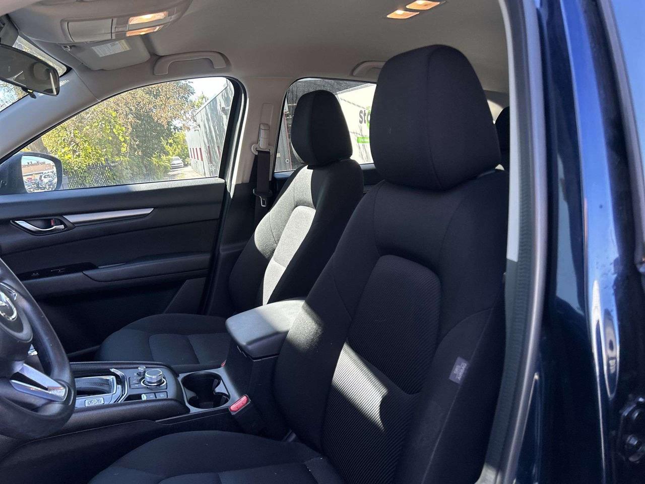 2023 Mazda CX-5 AWD |ONLY 22,000KMS! | HTD SEATS |CARPLAY |ALLOYS Photo