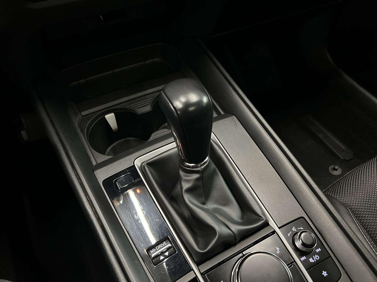2024 Mazda CX-50 AWD | HTD LEATHER | PANO ROOF | CARPLAY | ALLOYS Photo
