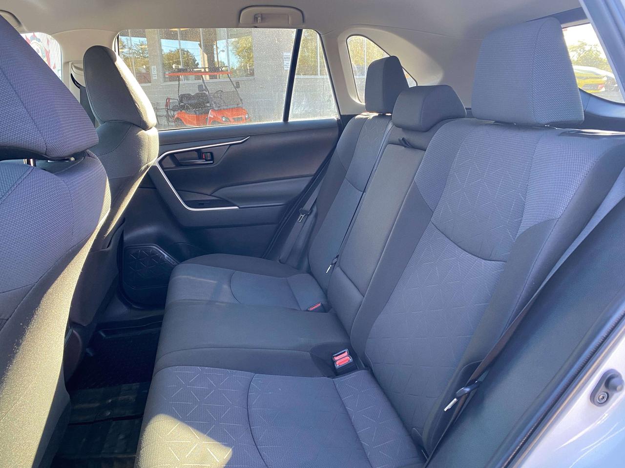 2024 Toyota RAV4 LE, AWD, HEATED CLOTH SEATS! - Photo #21