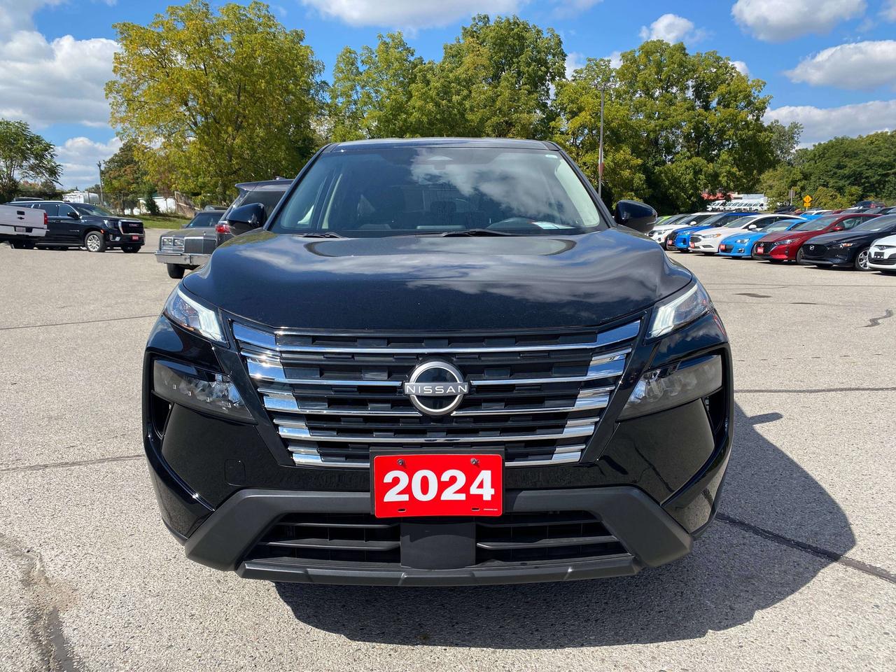 2024 Nissan Rogue S, CLEAN CARFAX, AWD, BALANCE OF FACTORY WARRANTY! Photo