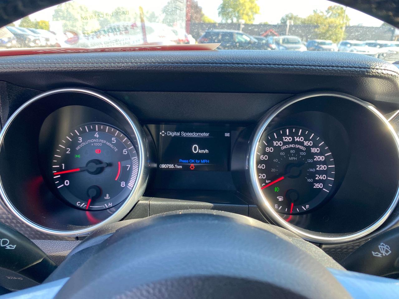 2021 Ford Mustang GT, 5 LITER, 6 SPEED MANUAL, 91 000 KMS! Photo