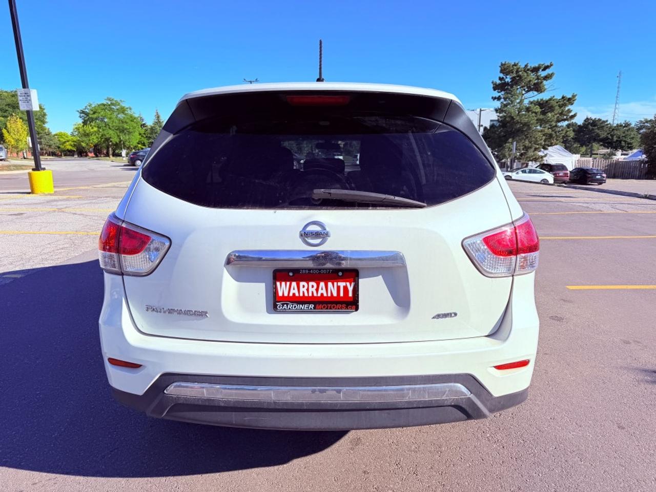 2015 Nissan Pathfinder S 4dr SUV 4WD (3.5L 6cyl CVT) Photo