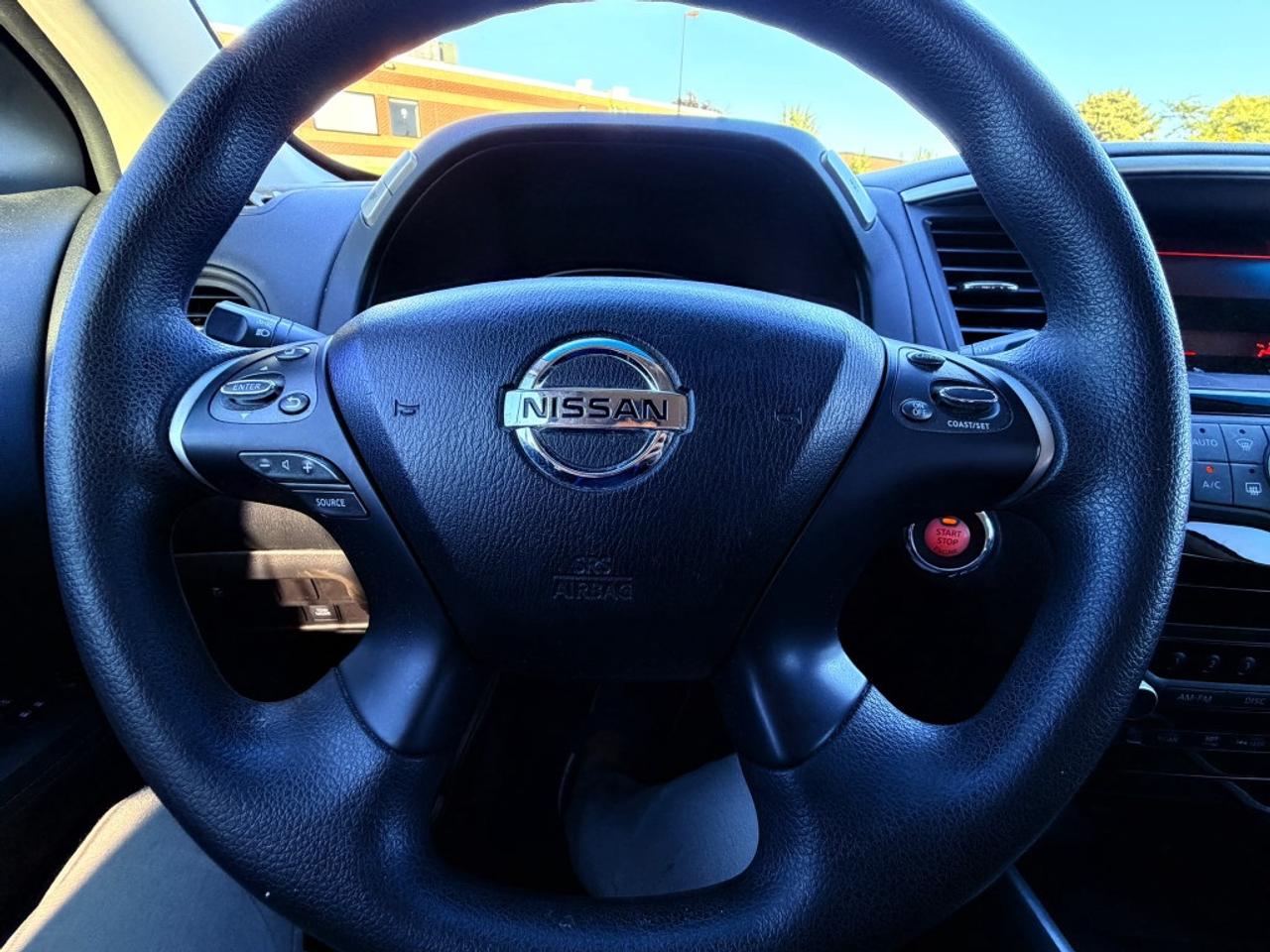 2015 Nissan Pathfinder S 4dr SUV 4WD (3.5L 6cyl CVT) Photo