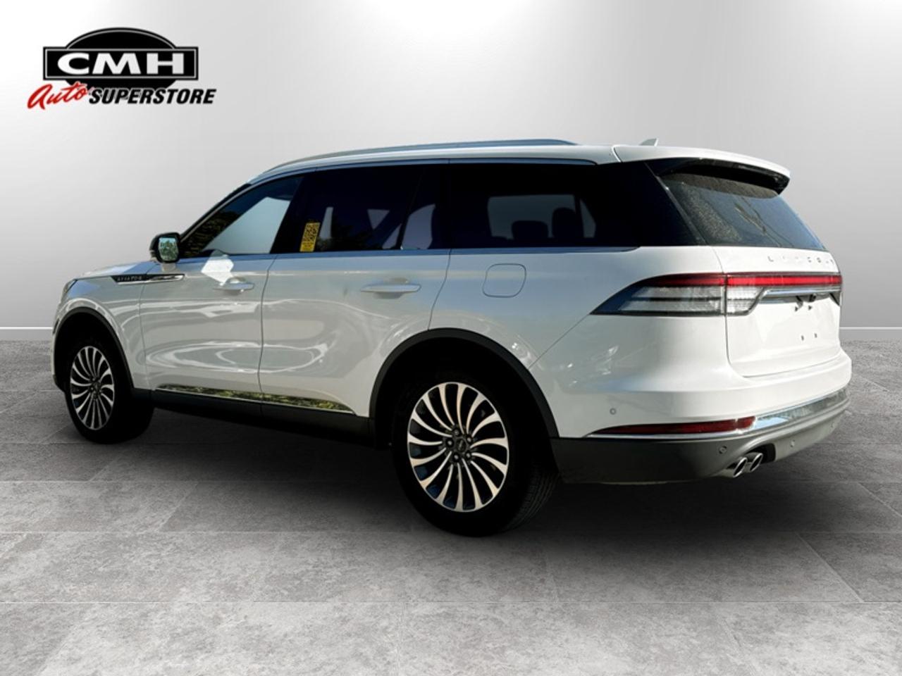 2020 Lincoln Aviator Reserve w/Illumination Package  *CLEAN CARFAX* Photo3