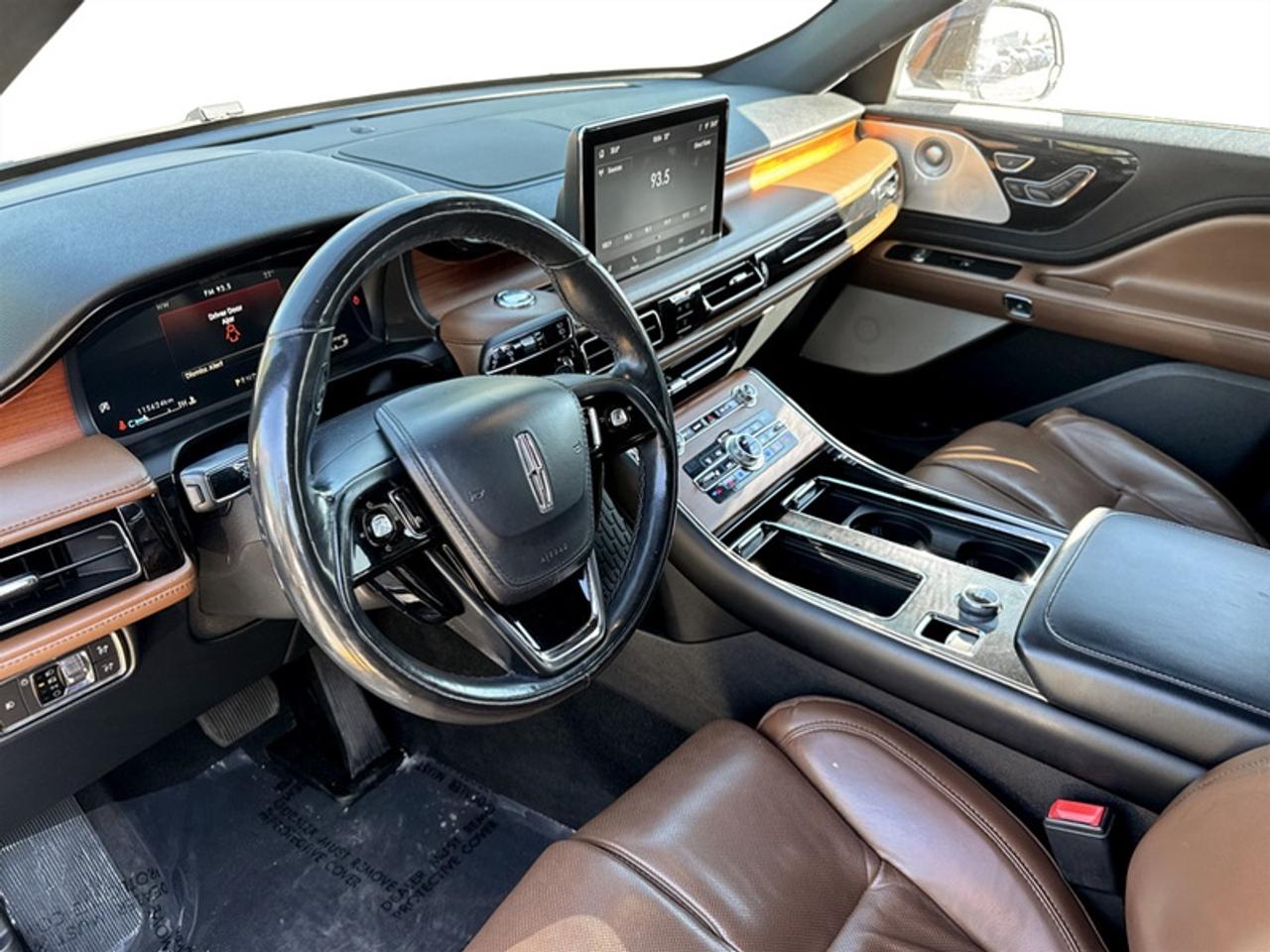 2020 Lincoln Aviator Reserve w/Illumination Package  *CLEAN CARFAX* Photo