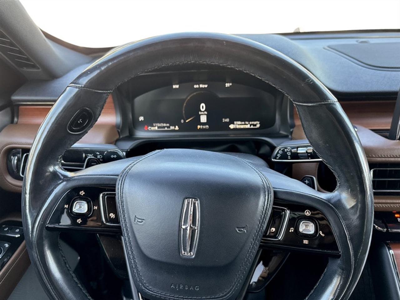 2020 Lincoln Aviator Reserve w/Illumination Package  *CLEAN CARFAX* Photo