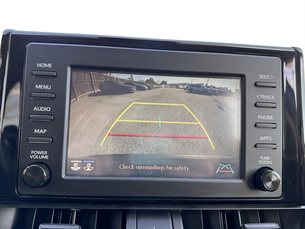 2020 Toyota RAV4 LE  **CLEAN CARFAX** Photo