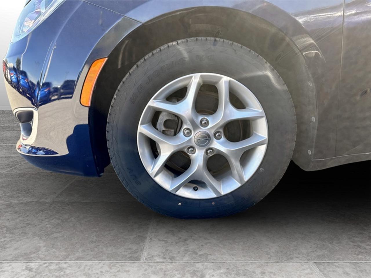 2019 Chrysler Pacifica Touring Plus w/DVD Pkg Photo