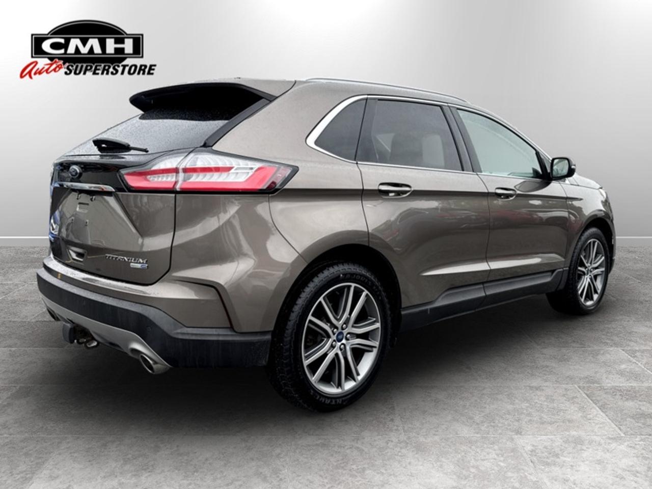 2019 Ford Edge Titanium AWD  **CLEAN CARFAX** Photo4