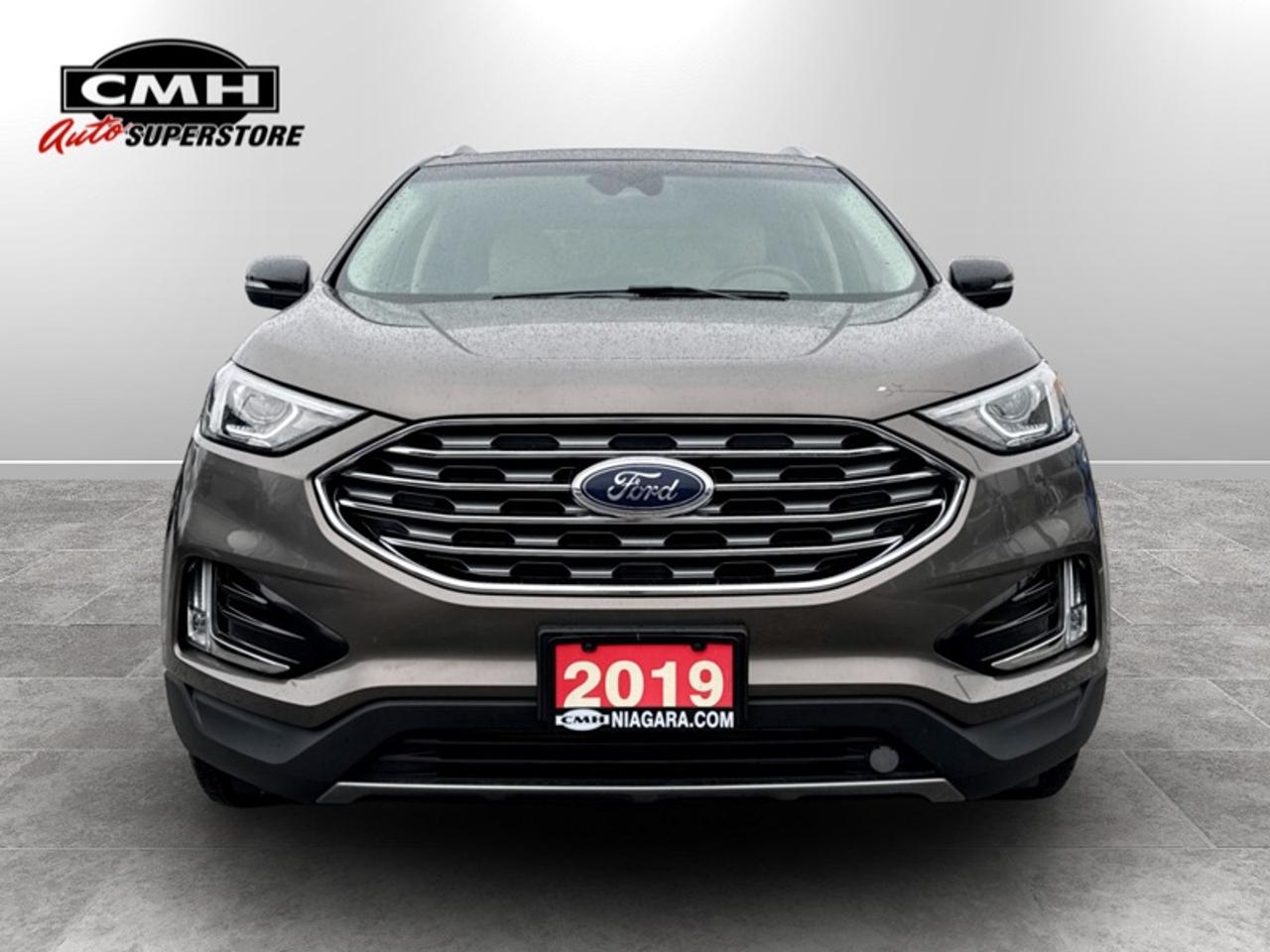 2019 Ford Edge Titanium AWD  **CLEAN CARFAX** Photo
