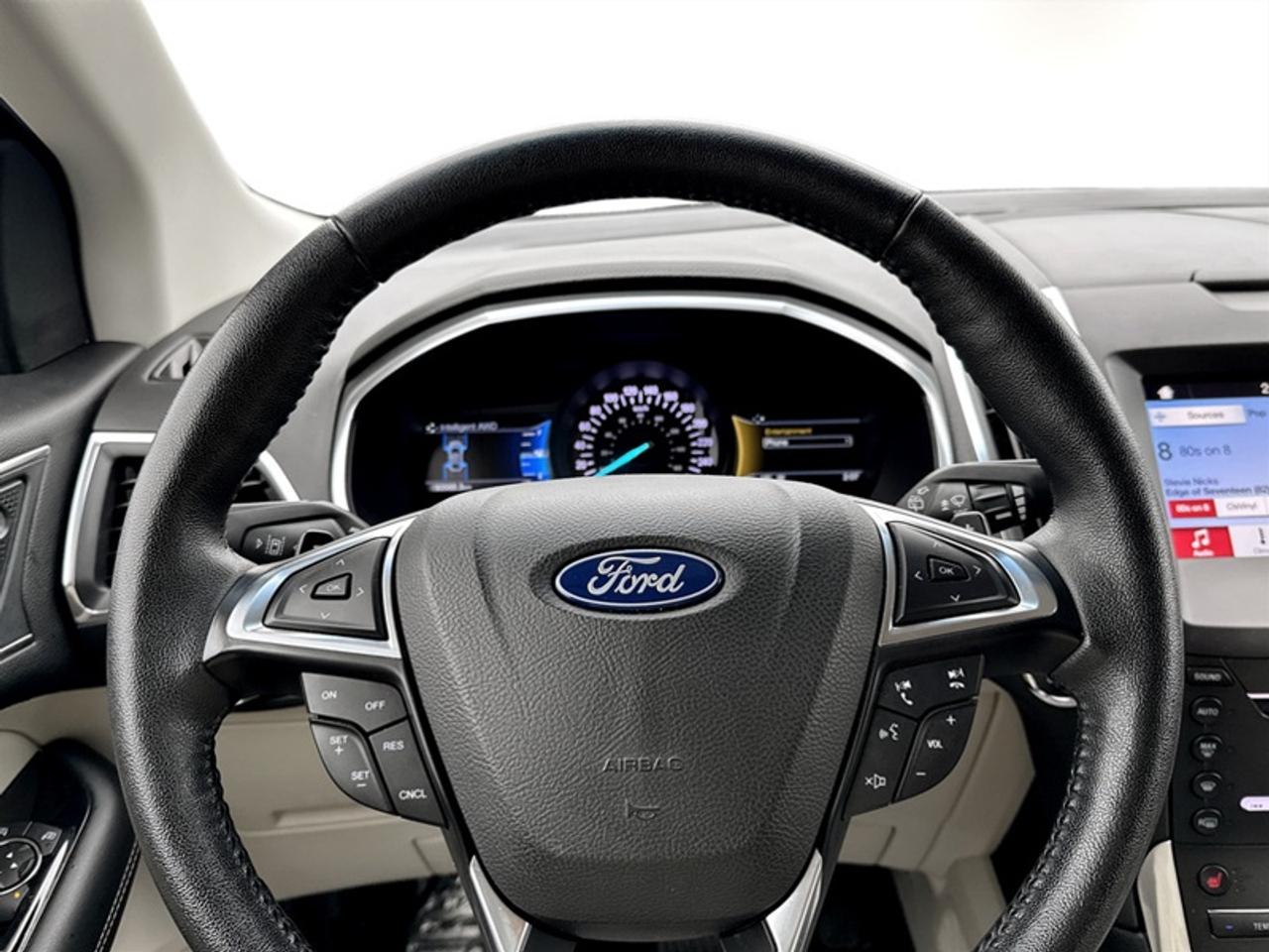 2019 Ford Edge Titanium AWD  **CLEAN CARFAX** Photo