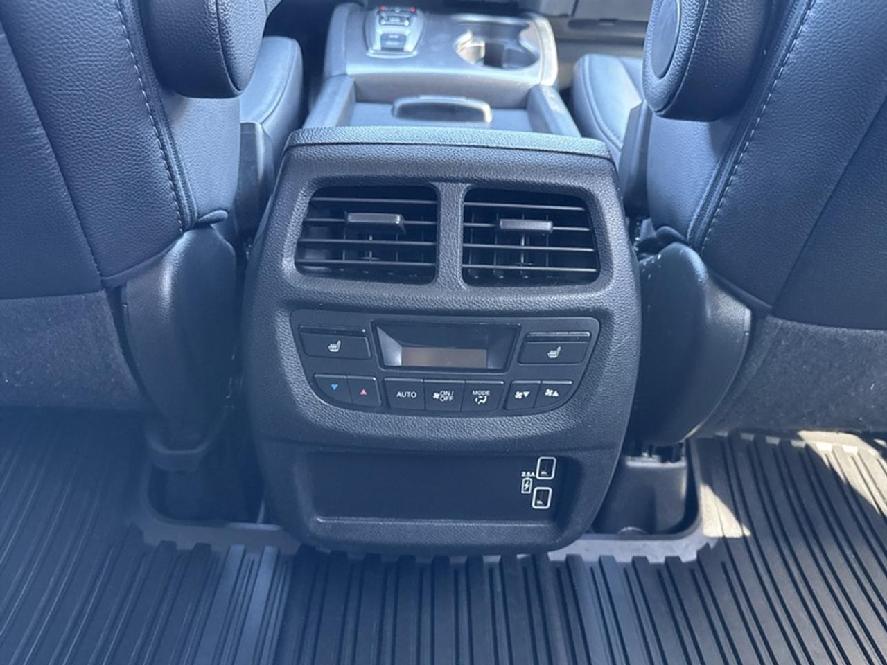 2021 Honda Pilot EX-L  **CLEAN CARFAX** Photo