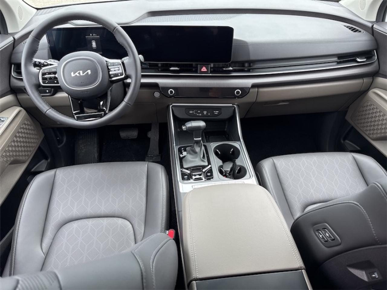 2026 Kia Carnival EX   -  Navigation GPS Photo