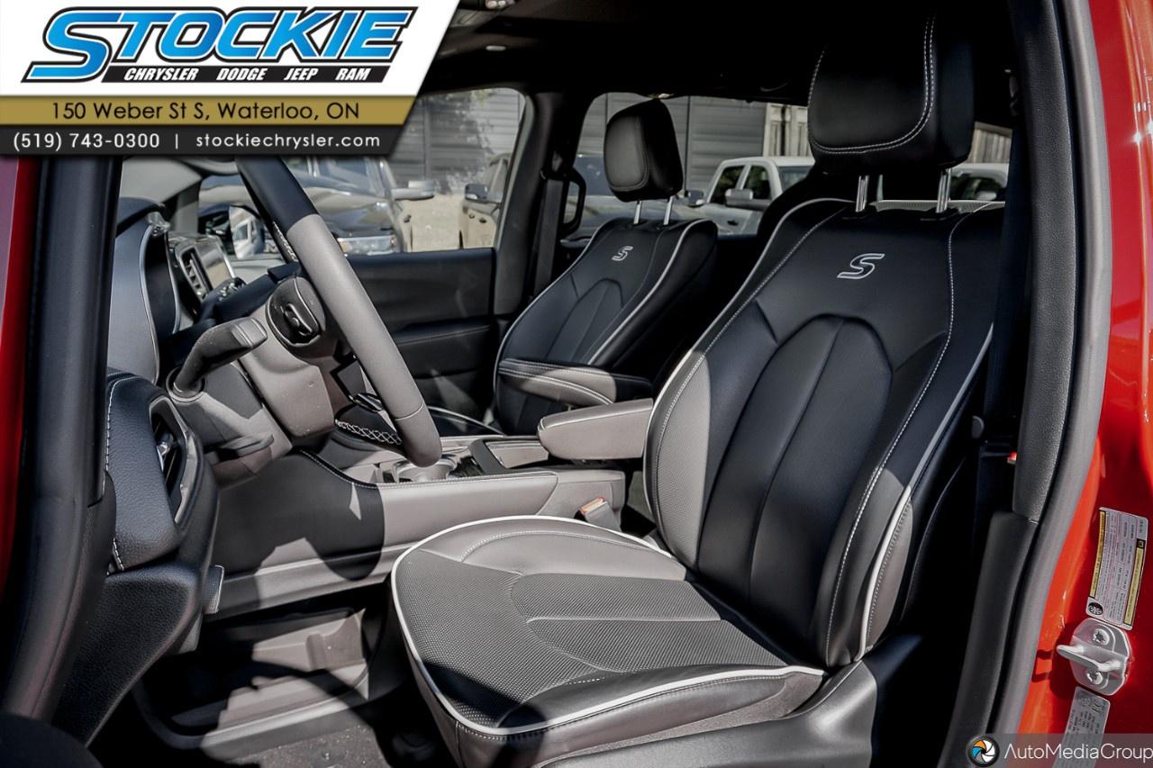 2026 Chrysler Pacifica Limited FWD Photo