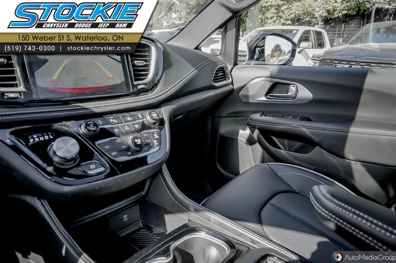 2026 Chrysler Pacifica Limited FWD Photo