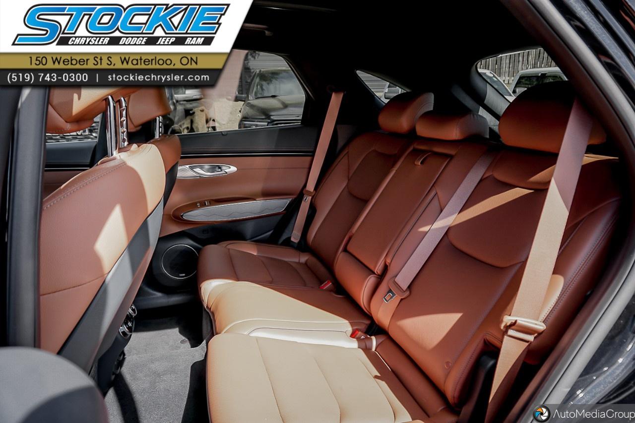 2025 Genesis GV70 2.5T Advanced Plus AWD Photo