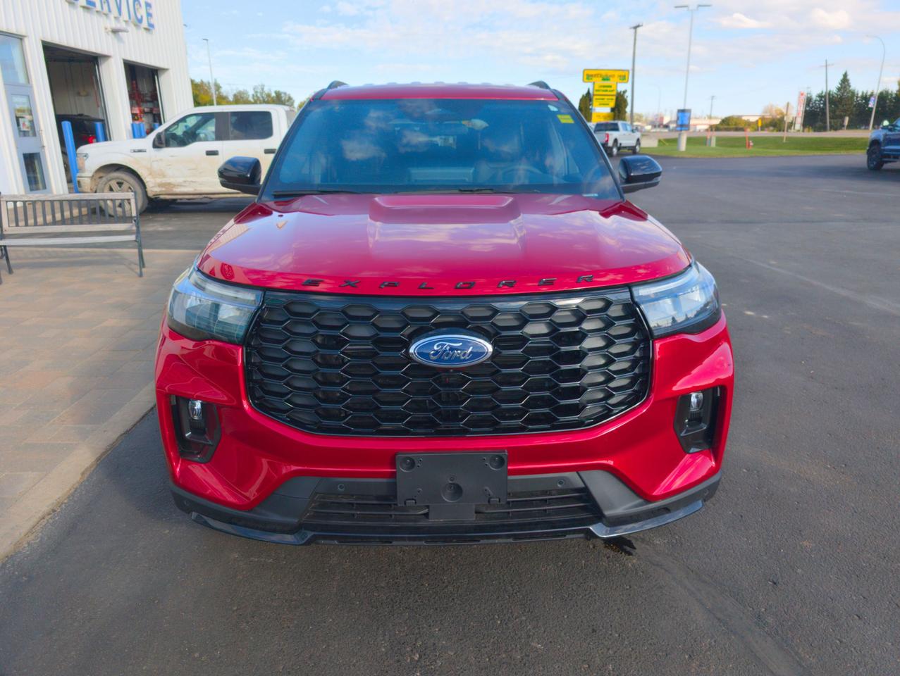 2026 Ford Explorer ST-Line Photo2