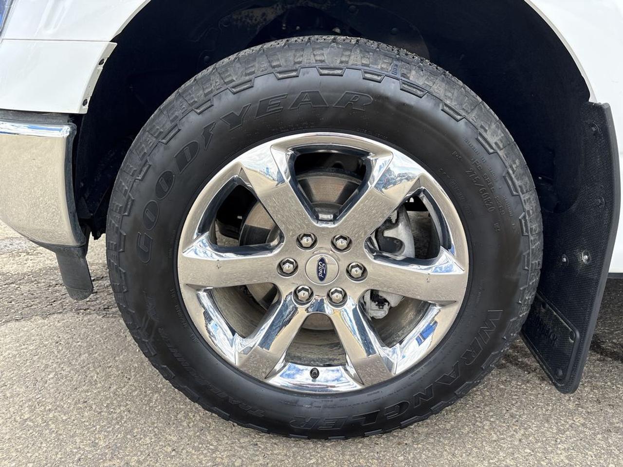 2023 Ford F-150 XLT Photo2