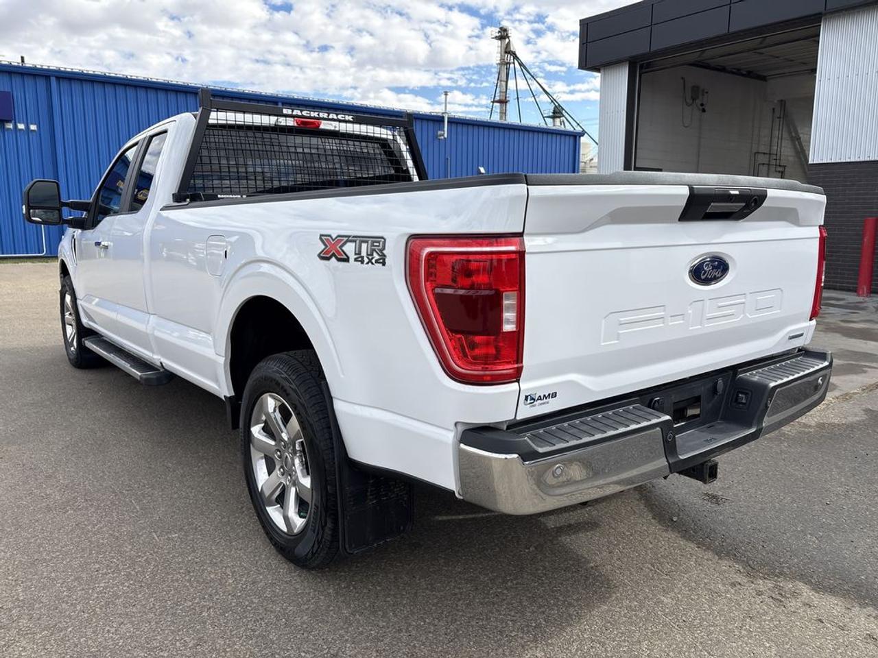 2023 Ford F-150 XLT Photo4