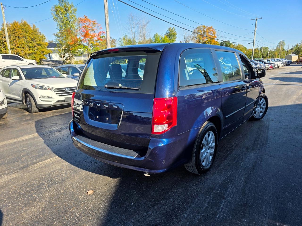 2017 Dodge Grand Caravan SE Photo4