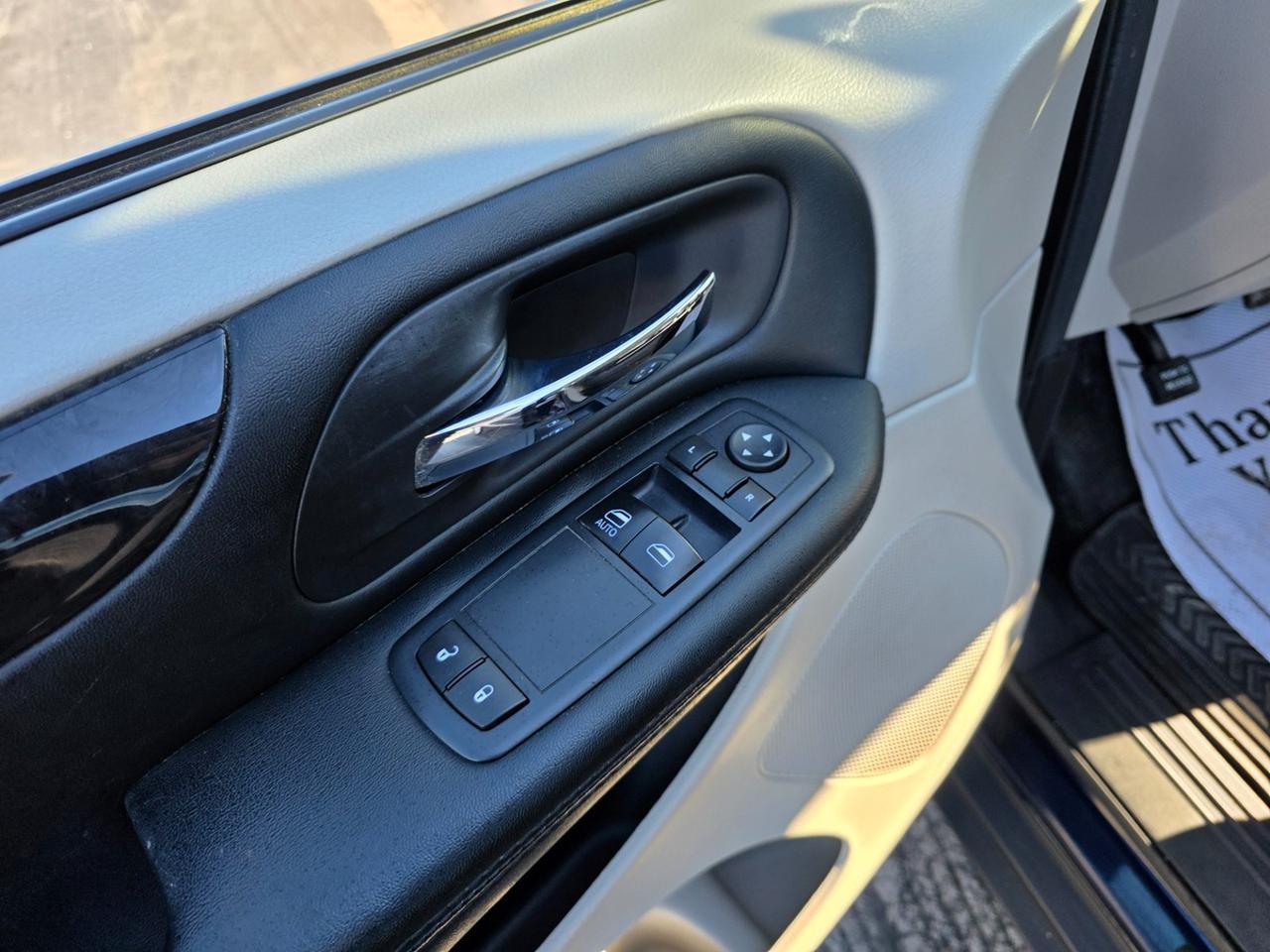 2017 Dodge Grand Caravan SE Photo