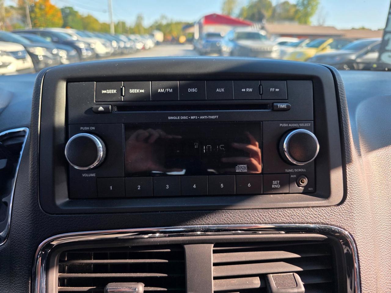 2017 Dodge Grand Caravan SE Photo