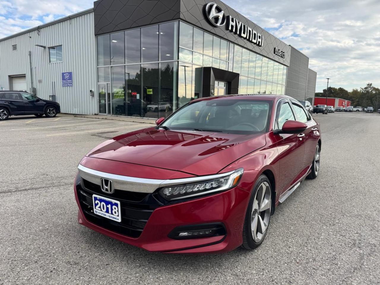 2018 Honda Accord Sedan Touring 2.0 Auto Photo
