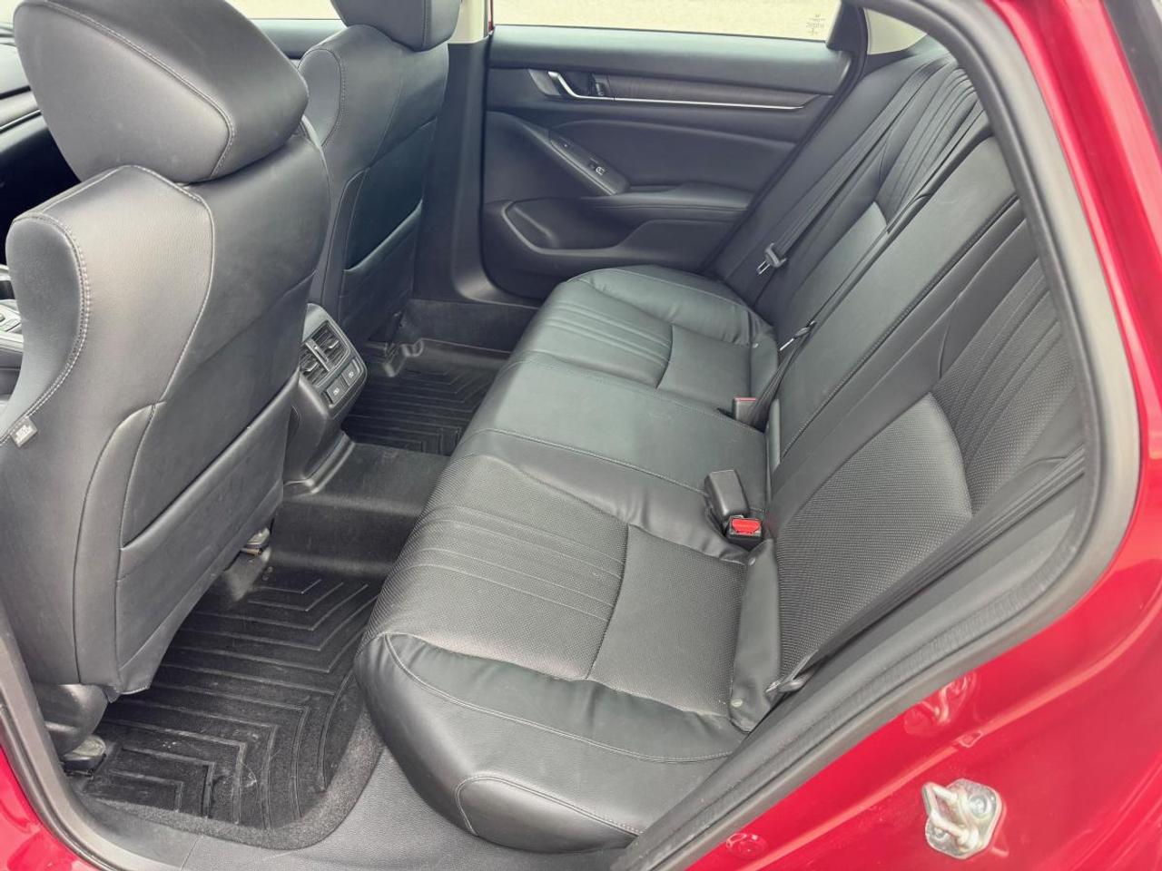 2018 Honda Accord Sedan Touring 2.0 Auto Photo