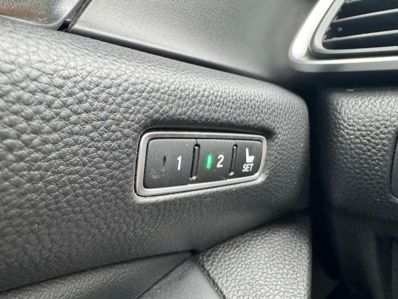 2018 Honda Accord Sedan Touring 2.0 Auto Photo