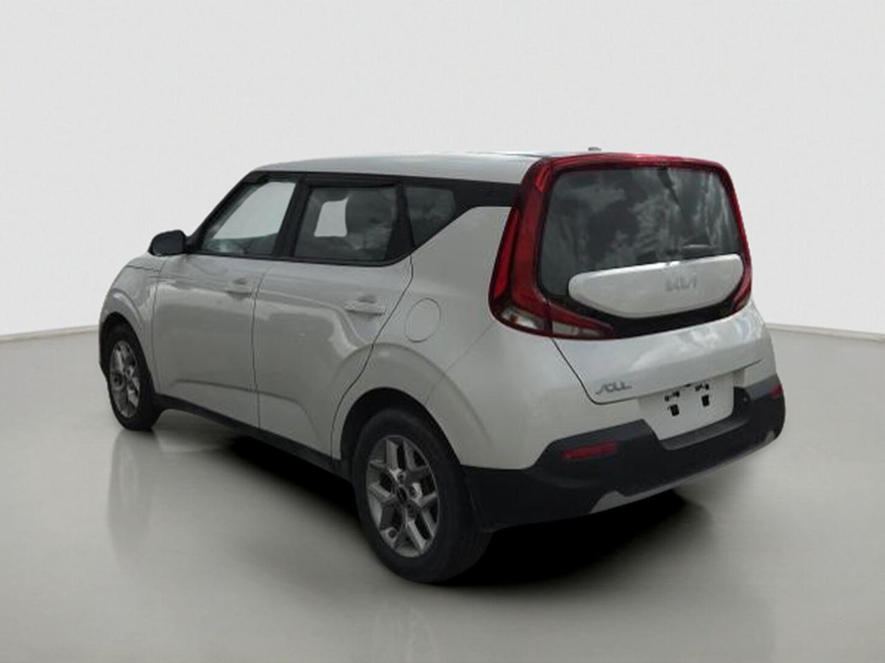 2022 Kia Soul EX IVT Photo2