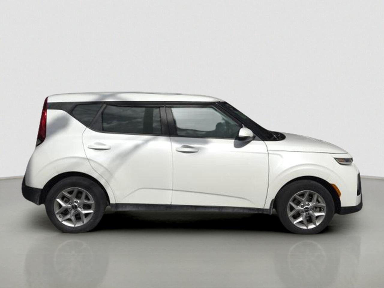 2022 Kia Soul EX IVT Photo