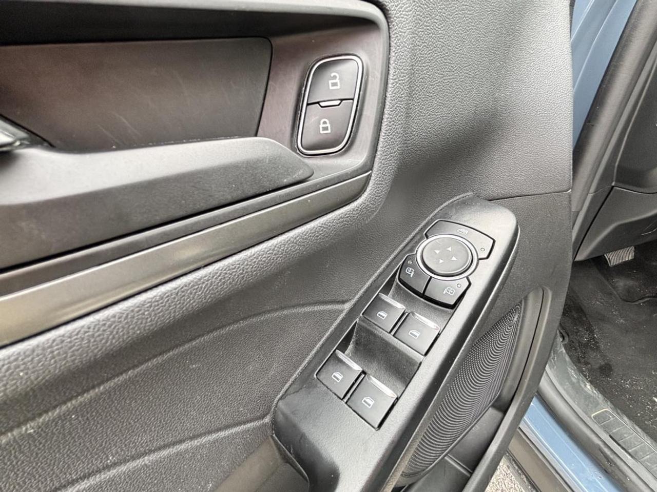 2025 Ford Escape Active Photo
