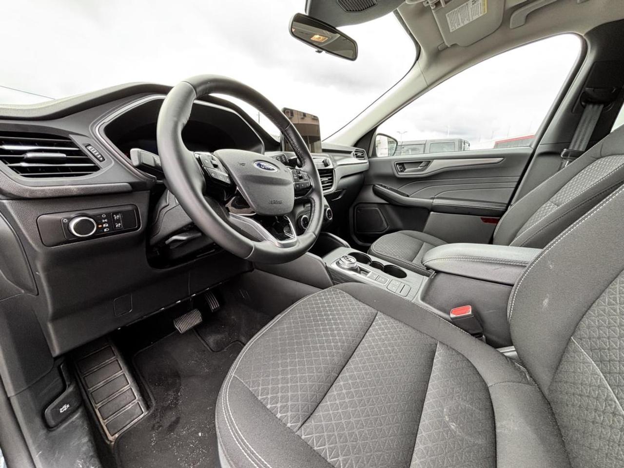 2025 Ford Escape Active Photo