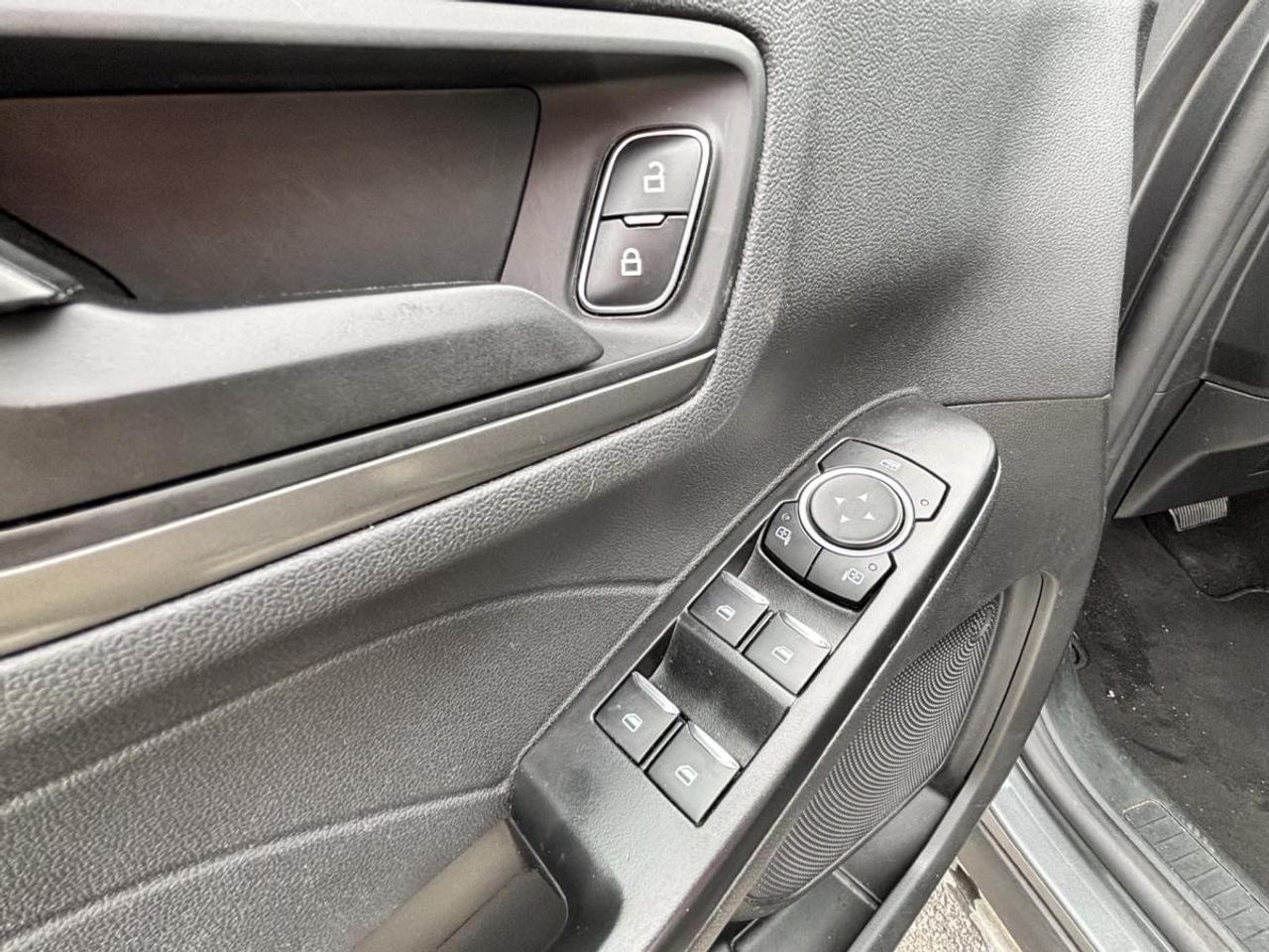 2025 Ford Escape Active Photo
