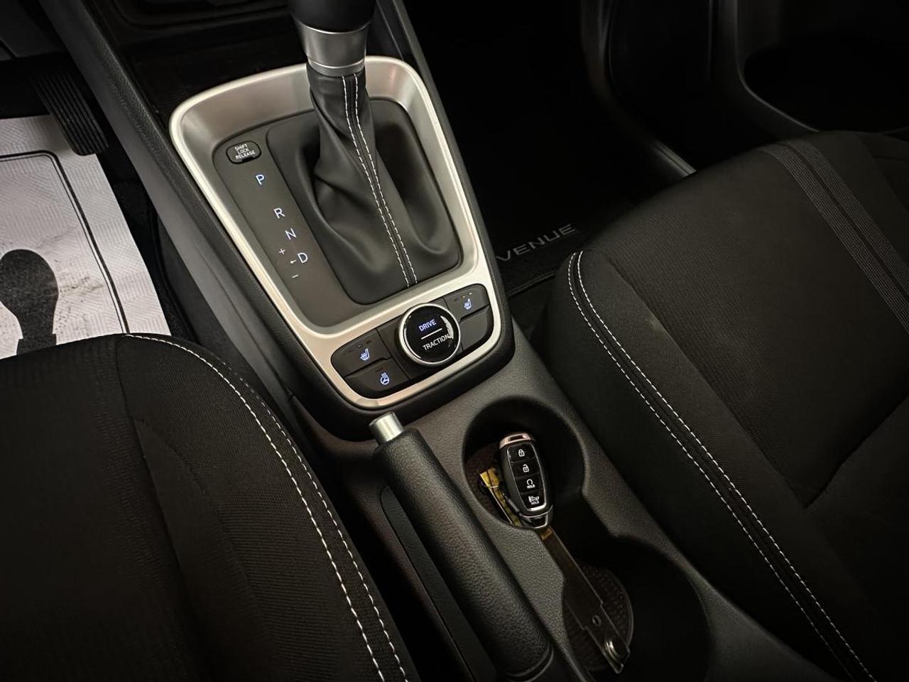 2026 Hyundai Venue Preferred PREFERRED/AUTO/AC/POWER GROUP/ALLOYS/MORE! Photo