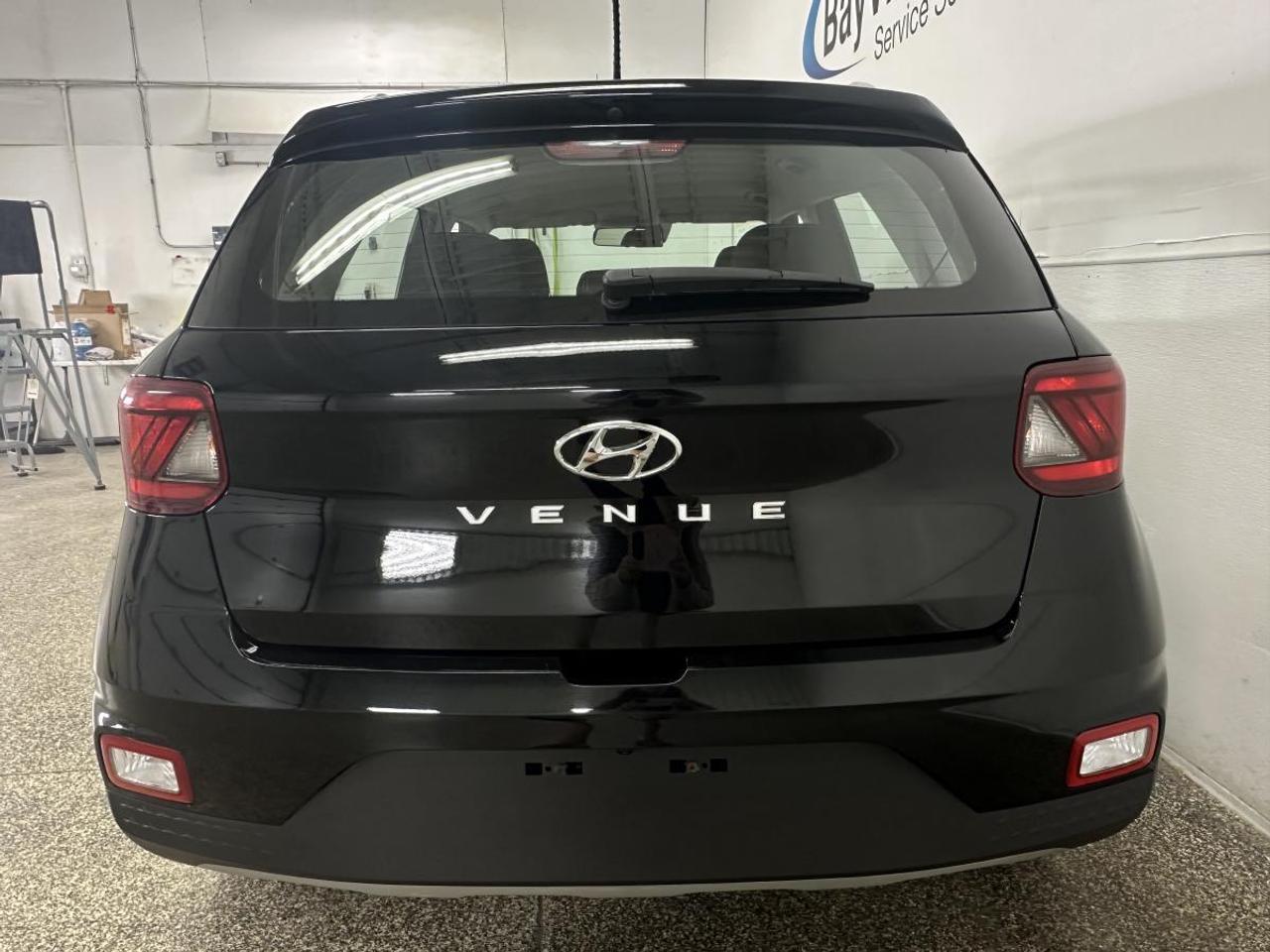 2026 Hyundai Venue Preferred PREFERRED/AUTO/AC/POWER GROUP/ALLOYS/MORE! Photo
