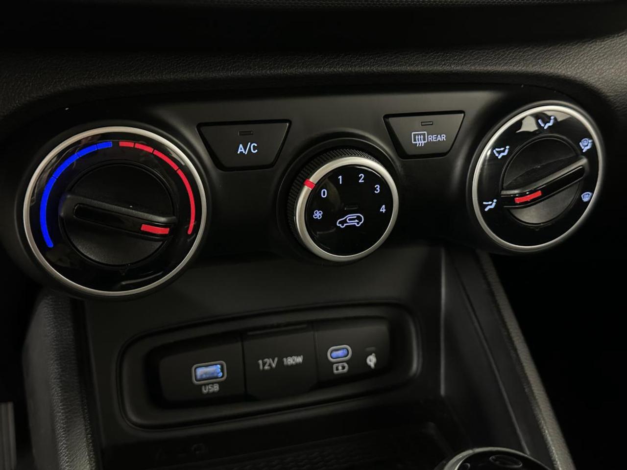 2026 Hyundai Venue Preferred PREFERRED/AUTO/AC/POWER GROUP/ALLOYS/MORE! Photo