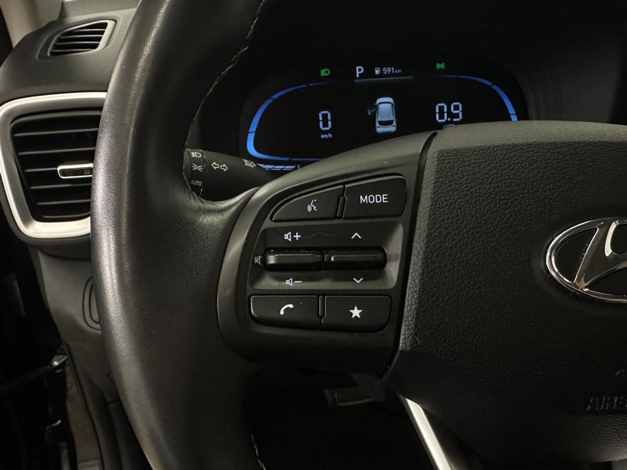 2026 Hyundai Venue Preferred PREFERRED/AUTO/AC/POWER GROUP/ALLOYS/MORE! Photo