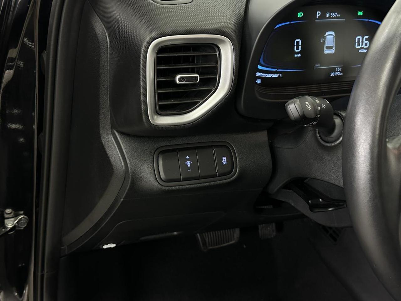 2026 Hyundai Venue Preferred PREFERRED/AUTO/AC/POWER GROUP/ALLOYS/MORE! Photo