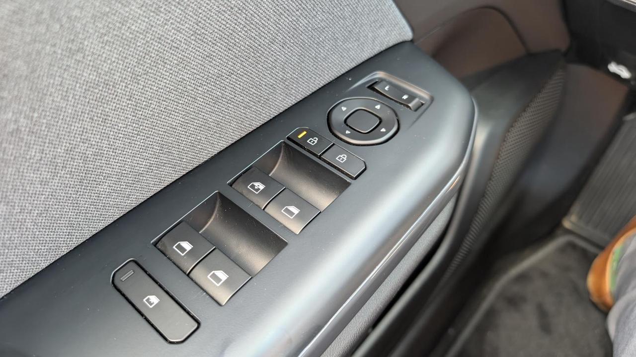 2025 Kia K4 EX Photo