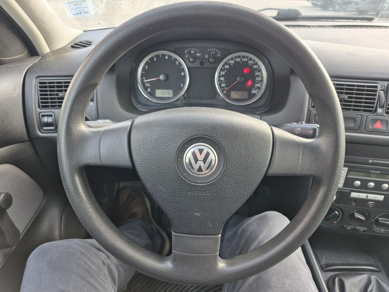 2010 Volkswagen City Golf  Photo
