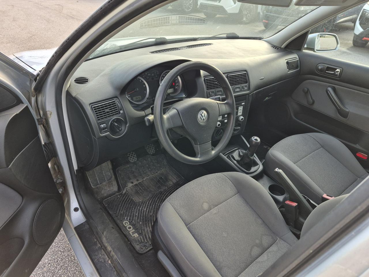 2010 Volkswagen City Golf  Photo