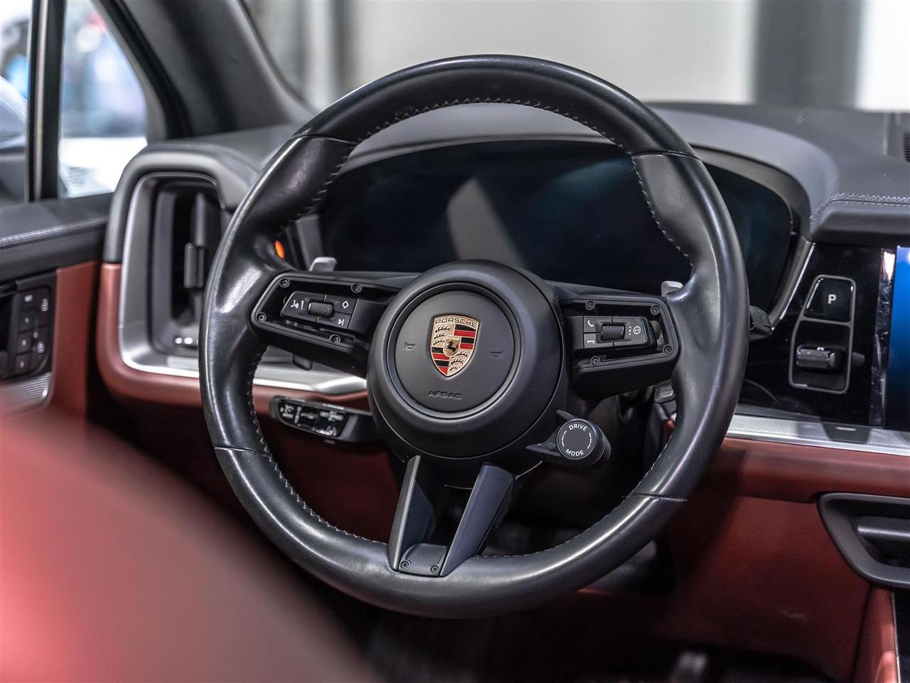 2024 Porsche Cayenne Premium Plus|22inch SportDesign Wheels|Club Leather Photo
